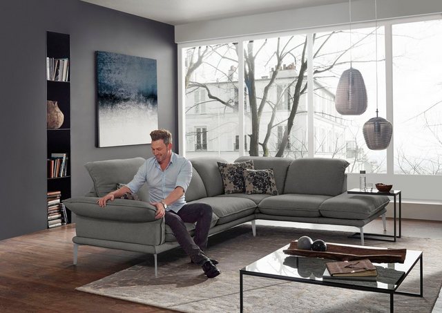 Bild von W.SCHILLIG Ecksofa »sherry, Designsofa mit tollem Sitzkomfort, elegant und zeitlos, L-Form«, Kopfstützenverstellung, Winkelfüße in Chrom glänzend, Breite 302 cm