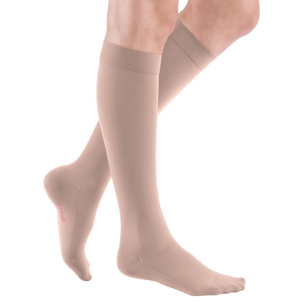 Bild von mediven comfort CCL2 AD Kompressionsstrümpfe normal (39-44 cm) Softspitze u. Trikotabschlussrand