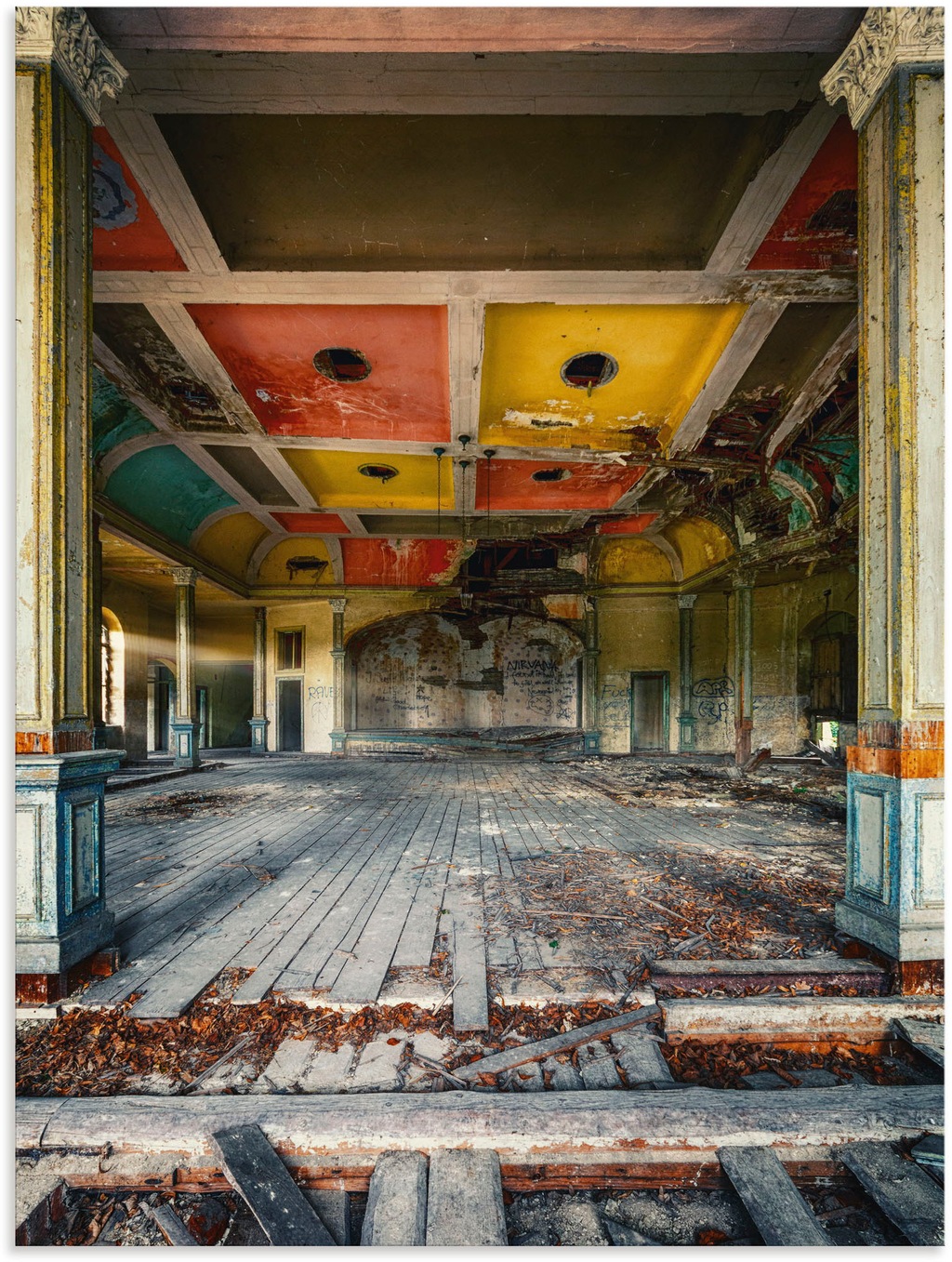 Bild von Artland Wandbild "Lost Place - Der letzte Tanz Tanzsaal", Gebäude, (1 St.), als Alubild, Outdoorbild, Poster in verschied. Größen