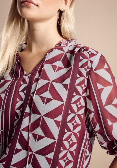 Bild von STREET ONE Chiffonbluse, mit Ausschnitt mit Frills und Band