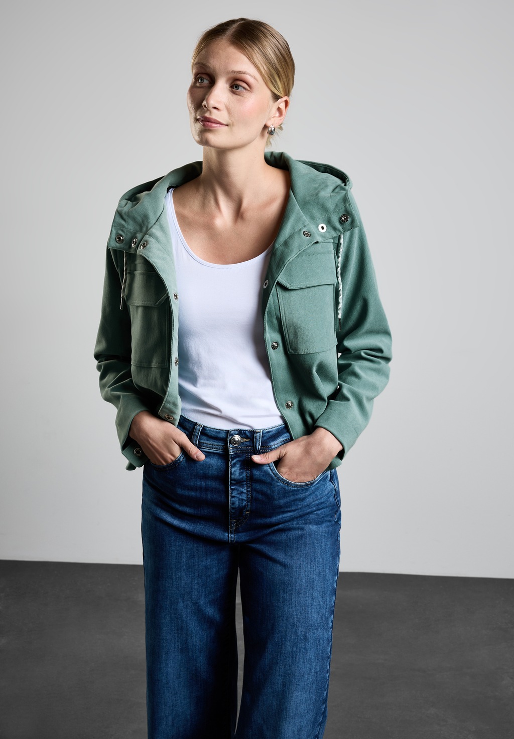 Bild von STREET ONE Kurzjacke, mit Kapuze, mit Kapuze