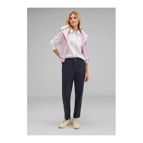 Bild von STREET ONE Damen Chinohose in Deep Blue - Stil und Komfort vereint