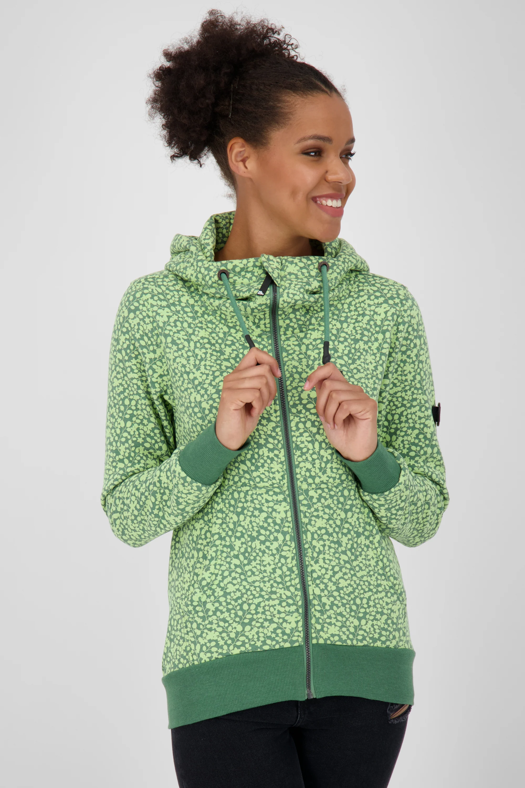 Bild von YasminAK B Sweatjacket Grün