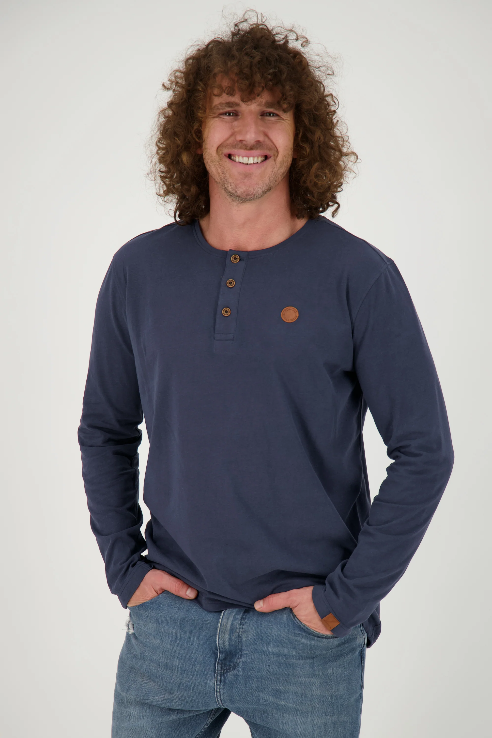 Bild von JoshAK A Langarmshirt Herren mit Knopfleiste Dunkelblau