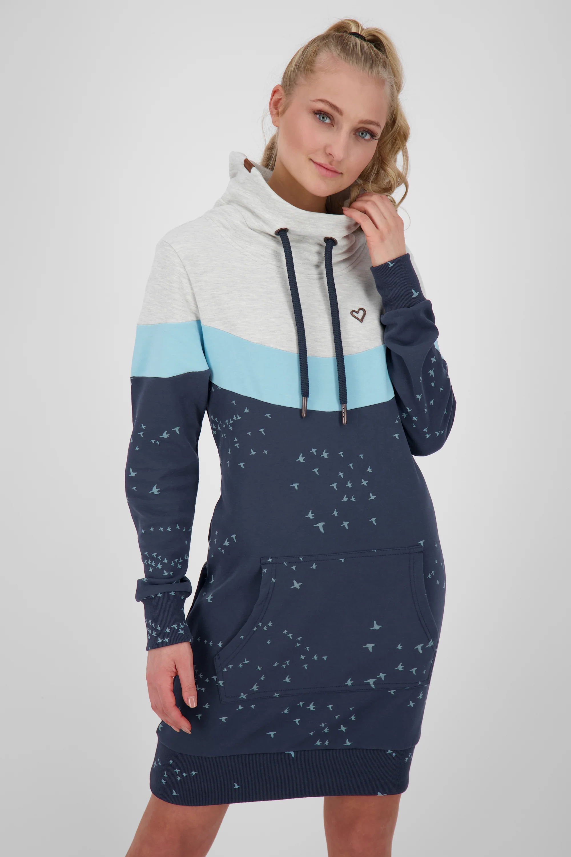 Bild von ValaAK B Sweatdress Hellblau