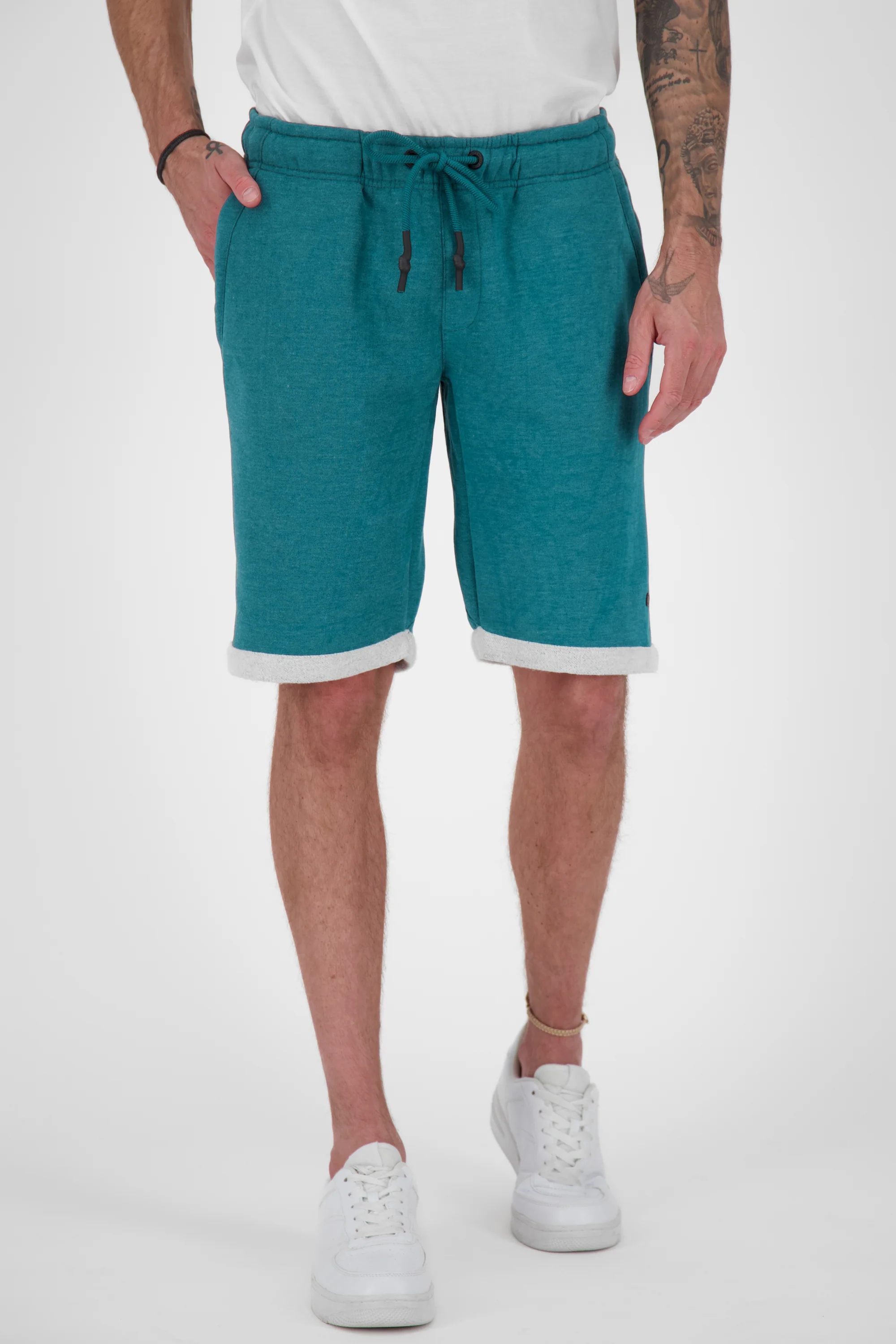Bild von JumperAK A Herrenshorts - bequemer und stylischer Look für Herren Dunkelgrün