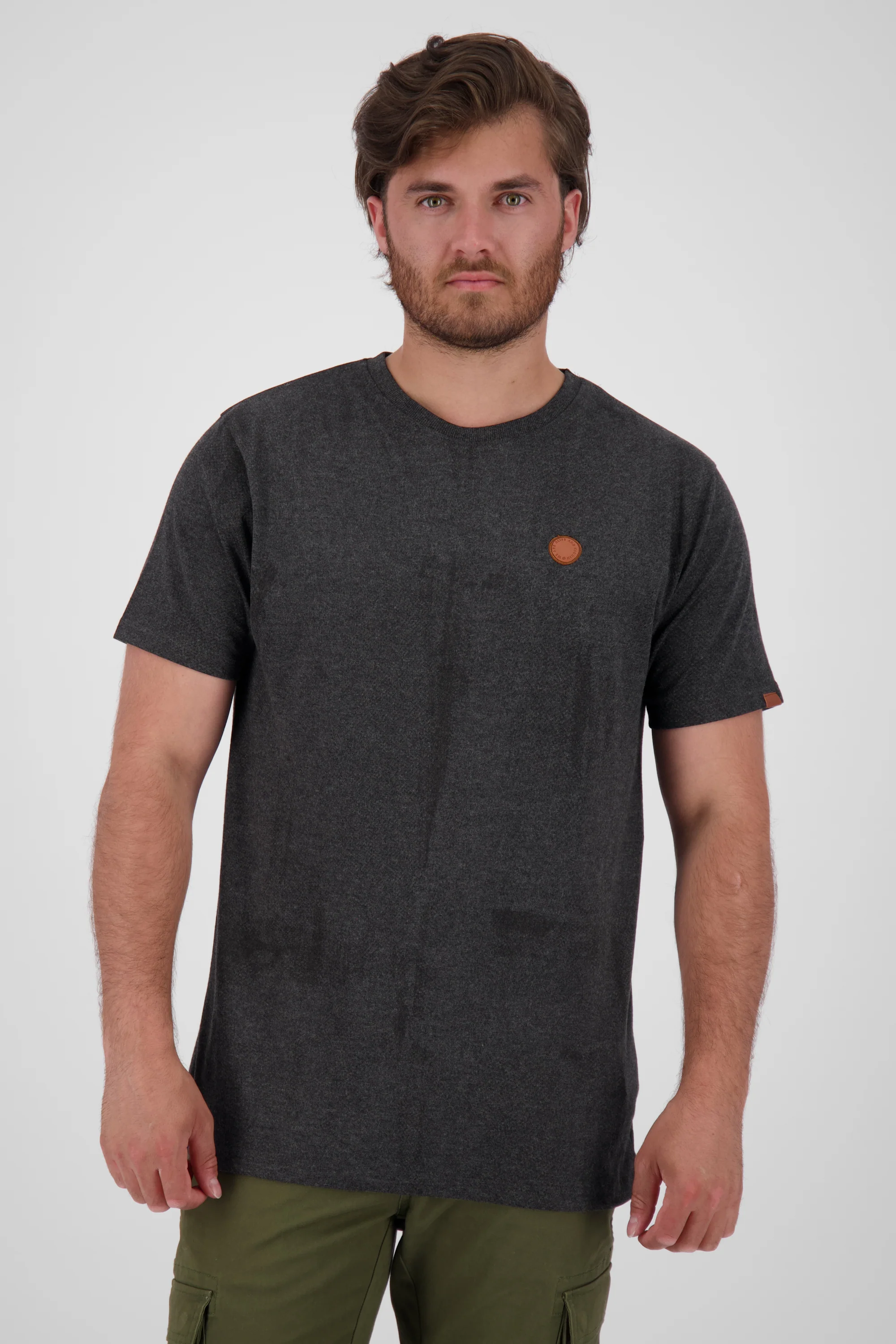 Bild von Alloverprint-Design für Männer mit dem T-Shirt NicAK B Schwarz