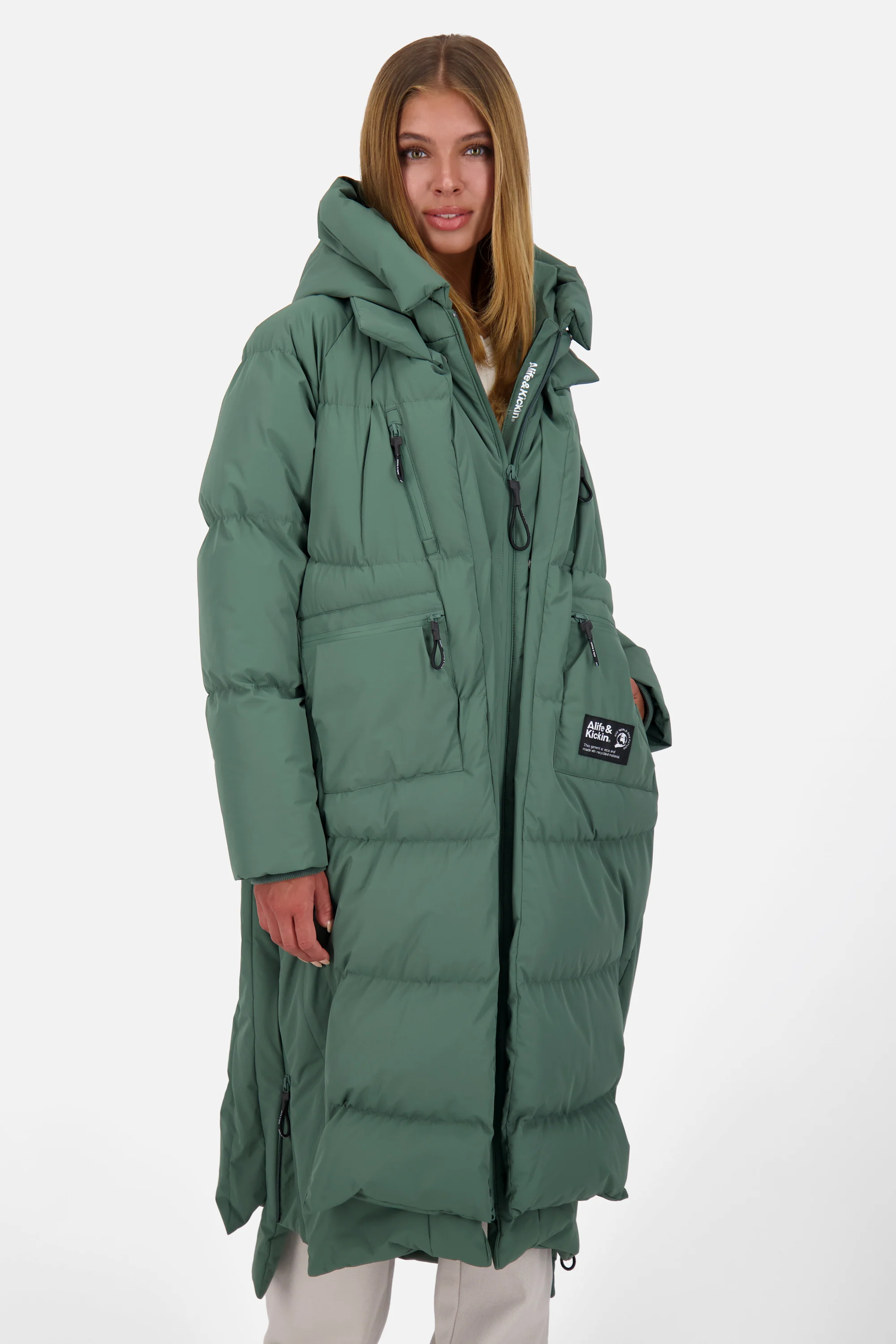 Bild von ALIFE and Kickin RihannaAK A Puffer Coat - Winterjacke Damen, Warm Gefütterte Steppmantel mit Kapuze, Modische Lange Puffer Jacke in Daunenoptik, Damen Winterjacke, gefütterte Jacke sage Leaf M