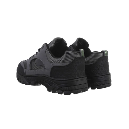 Bild von Stylischer Freizeit Sneaker von Ital-Design im Test