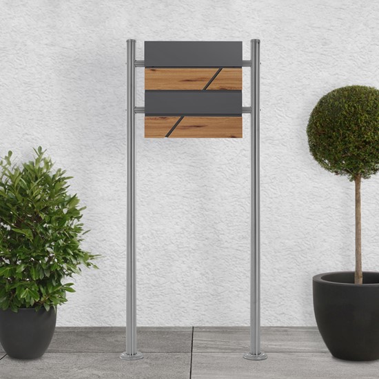 Bild von Standbriefkasten mit Zeitungsfach 37x36,5x11 cm Anthrazit/Holzoptik aus Stahl ML-Design, Modernes Horizontales Design, Standhöhe 120cm Silber Doppelfuß