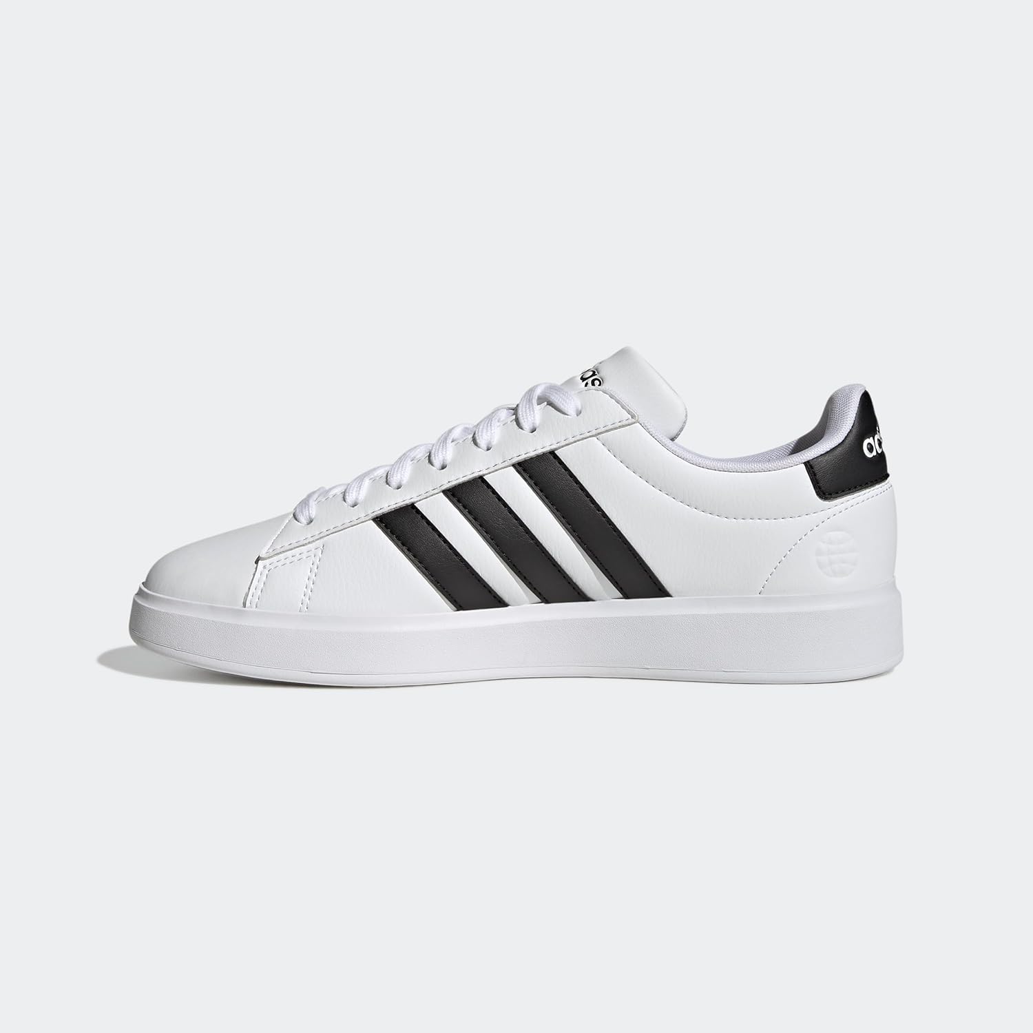 Bild von adidas Sportswear GRAND COURT CLOUDFOAM COMFORT Sneaker Design auf den Spuren des adidas Superstar