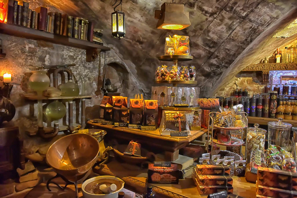 Bild von Papermoon Fototapete "Medivial Black Magic Cafe"