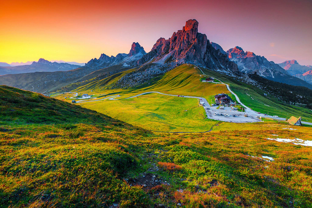 Bild von Papermoon Fototapete "Landschaft"