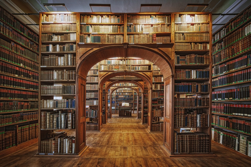 Bild von Papermoon Fototapete "PATRICK AUREDNIK, OBERE LAUSITZIANISCHE BIBLIOTHEK DER WISSENSCHAFTEN"