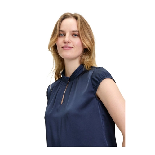 Bild von BETTY & CO Shirtbluse mit Raffung für Damen – Elegant und Vielseitig