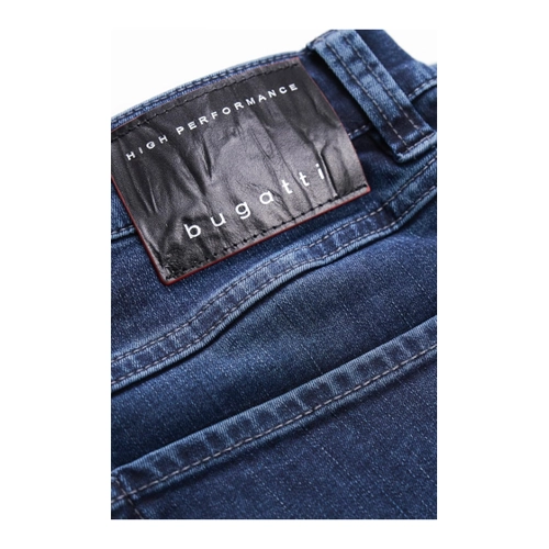 Bild von Bugatti 5-Pocket-Jeans – Komfort und Stil vereint