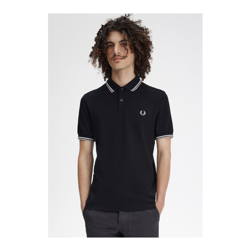Bild von Fred Perry Twin Tipped Polo – Stilvoll und Zeitlos
