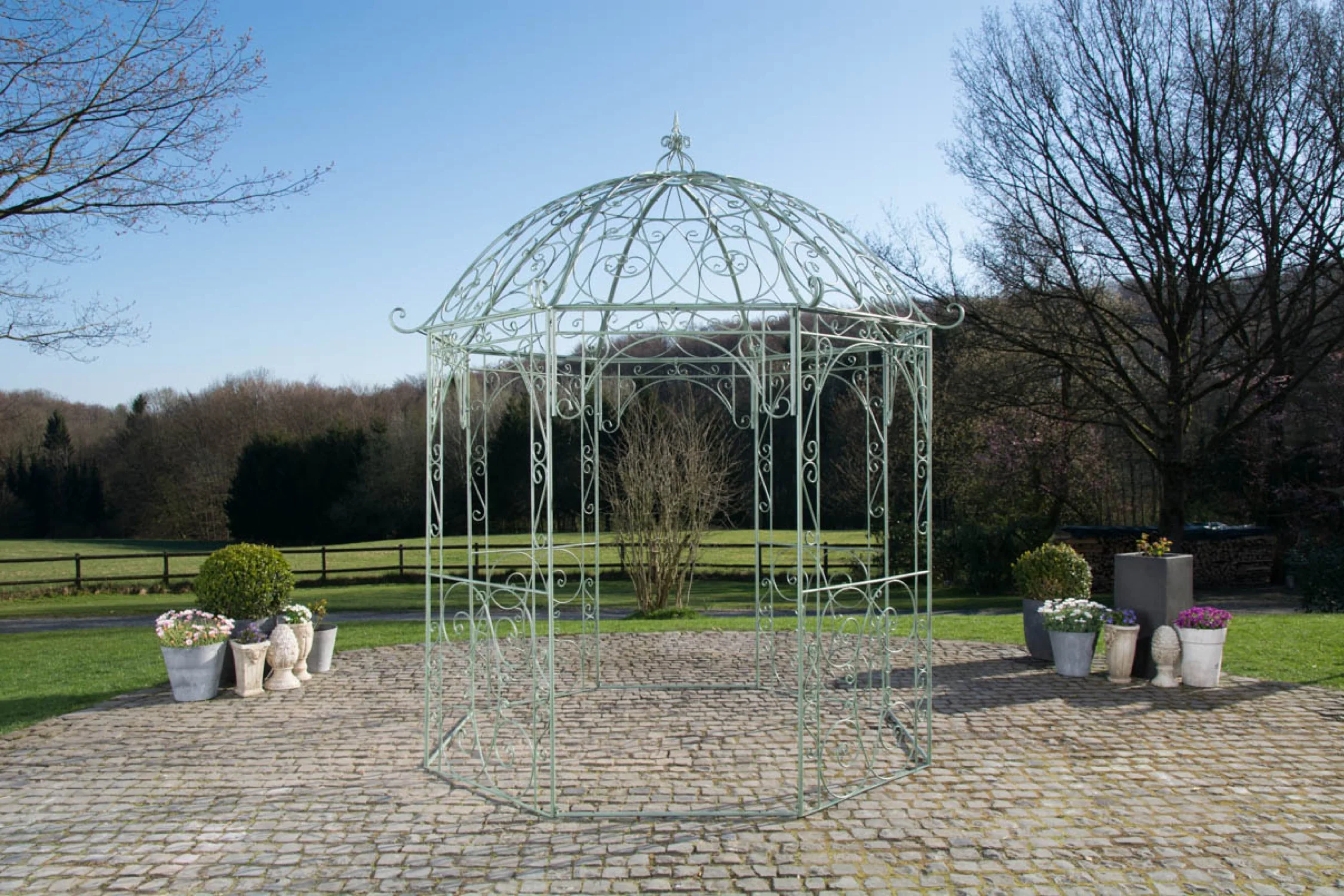 Bild von TPFGarden Rosenbogen Layla - Pavillon aus hochwertigem Metall, Metall Pavillon - Spalier - Rankhilfe - Rankgitter aus massivem Eisen, Rosenpavillon - Kletterhilfe - Maße (HxB) 313 x 285 x cm