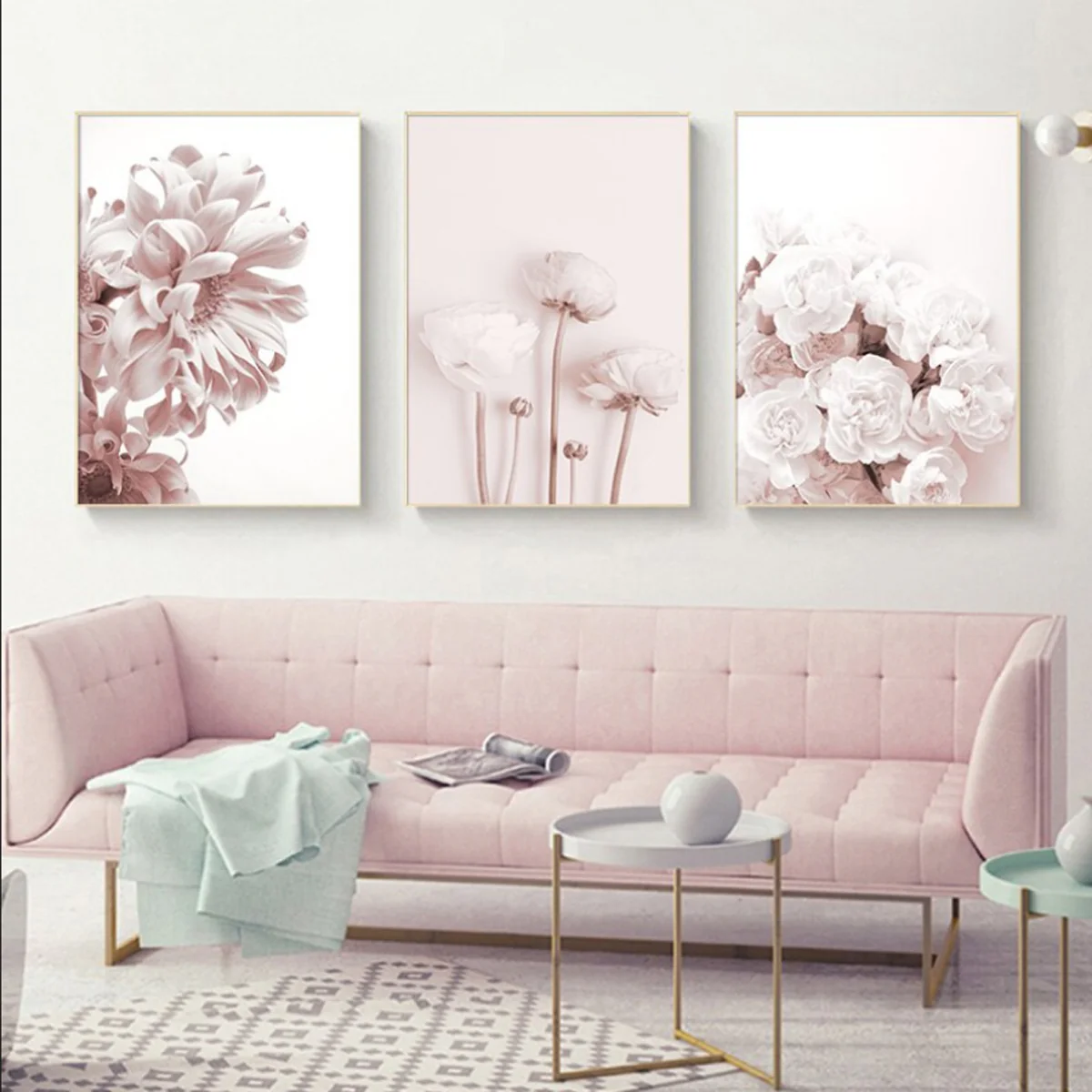 Bild von TPFLiving Luxus Poster Leinwand - Rosa Blumen und Blüten - Hintergrund Pink und Weiß - 13 verschiedene Größen - Günstiges 3-er Set OHNE Rahmen - SET - 25x35cm
