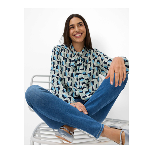 Bild von Brax 5-Pocket-Jeans "Style SHAKIRA" im Test
