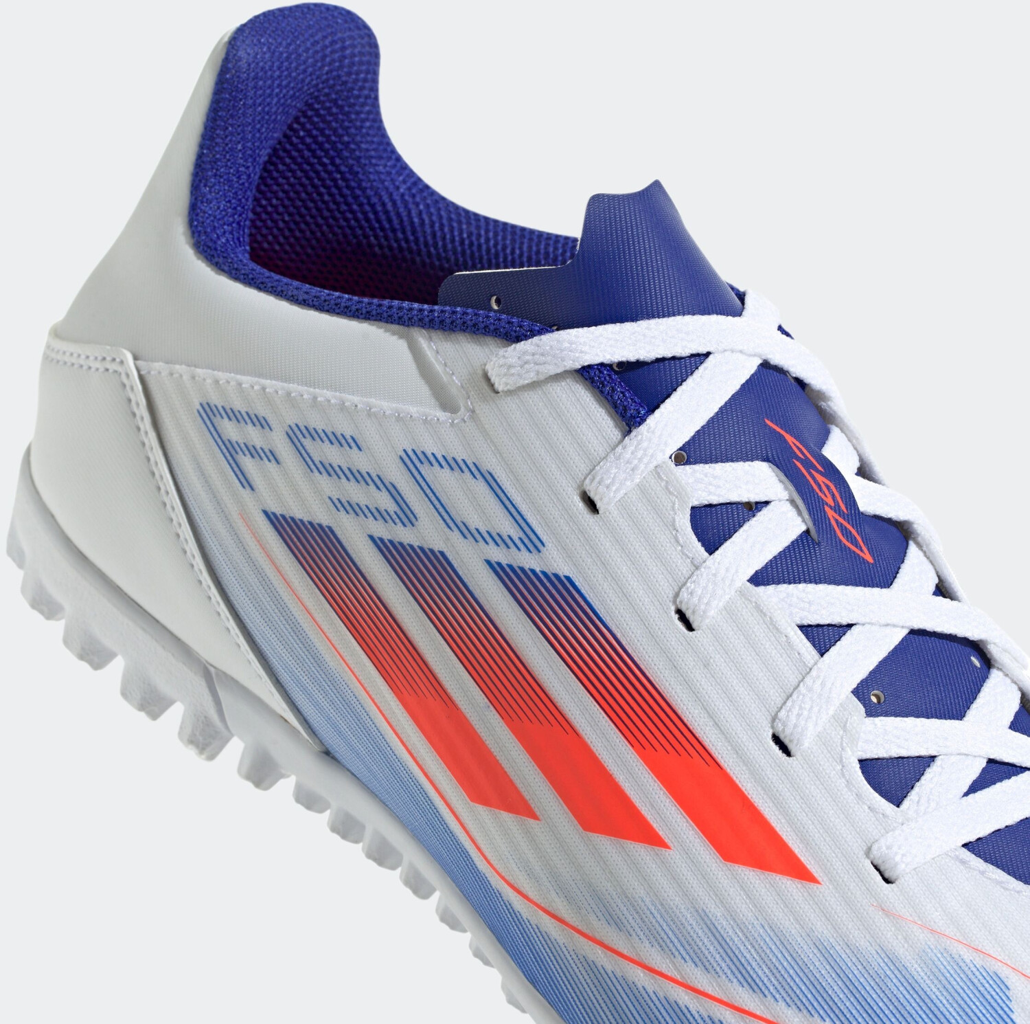 Bild von adidas F50 Club TF Multinocken-Fußballschuhe Herren IF1348 - cloud white/solar red/lucid blue 42 2/3