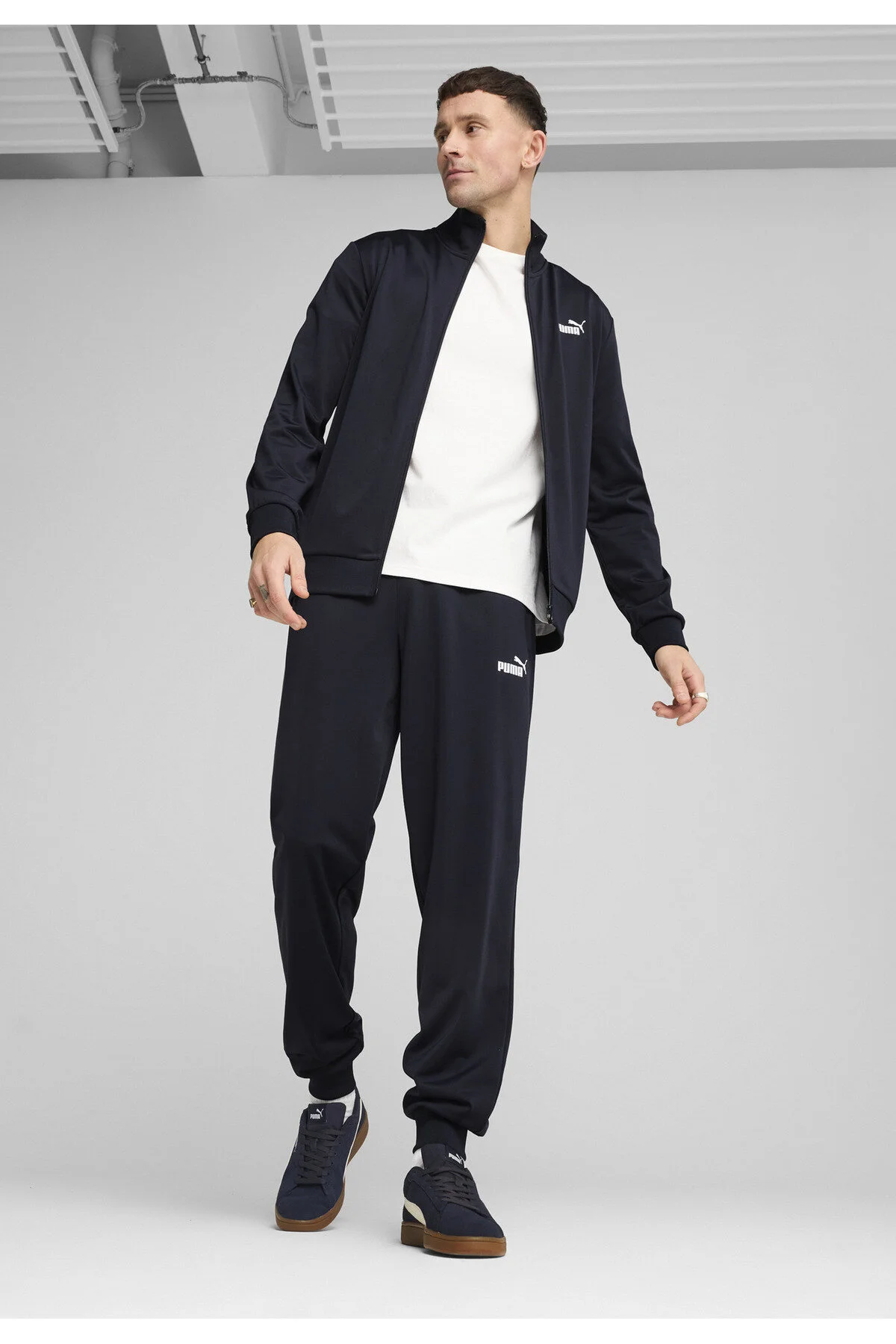 Bild von PUMA Trainingsanzug ESS POLY SUIT CL (2-tlg), Sportanzug im Casual Style