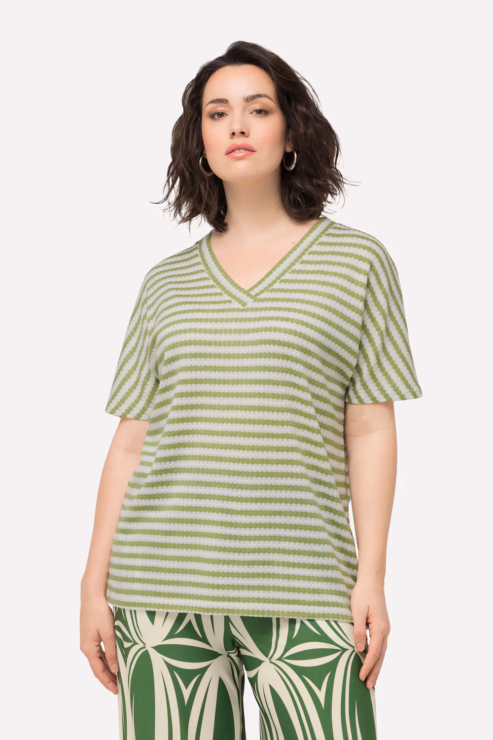 Bild von Große Größen Kurzarmpullover, Damen, grün, Größe: 42/44, Polyester/Synthetische Fasern/Viskose, Ulla Popken