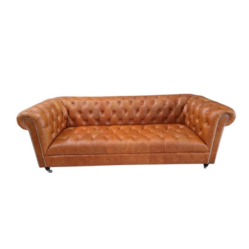 Bild von JVmoebel Chesterfield-Sofa Helles Braun – Eleganz für Ihr Wohnzimmer