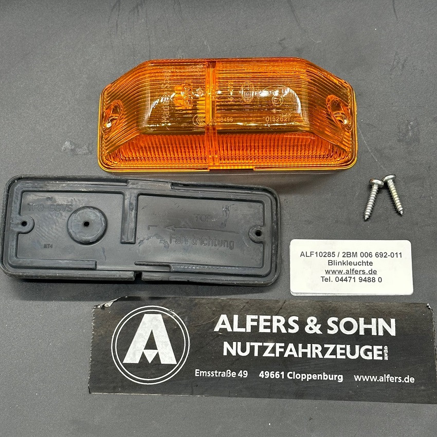 Bild von HELLA 2BM 006 692-011 Zusatzblinkleuchte - Glühlampe/Halogen - 12V / 24V - Anbau/Schraubanschluss - ADR/GGVS/CCC/ECE - Lichtscheibenfarbe: gelb - Stecker: Male - links/seitlicher Anbau - Menge: 1