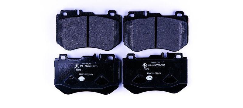 Bild von HELLA 8DB 355 021-741 Bremsbelagsatz Bremsbeläge, Bremsklötze, Bremssteine für Verschleißwarnanzeiger vorbereitet MERCEDES-BENZ: C-Class T-modell
