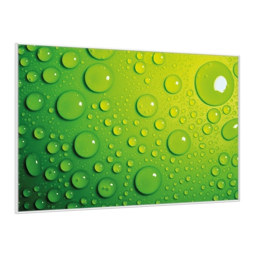 Bild von Wassertropfen auf sattem Grün – Wallario Poster