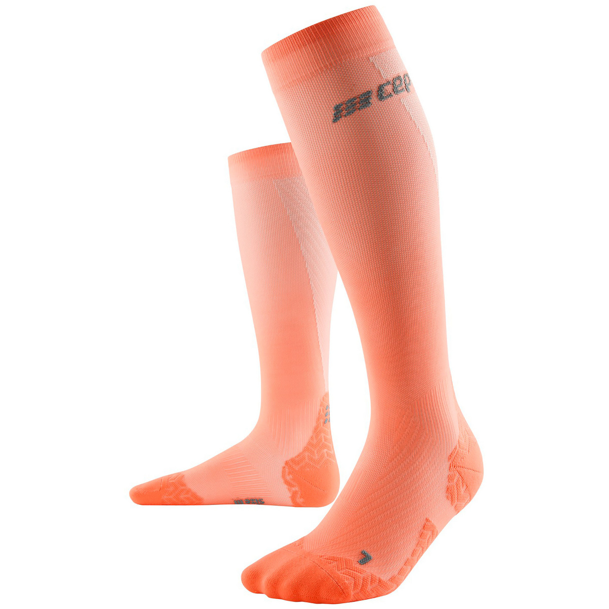 Bild von CEP Ultralight lange Laufsocken Damen 853 - coral/cream IV (40-43)