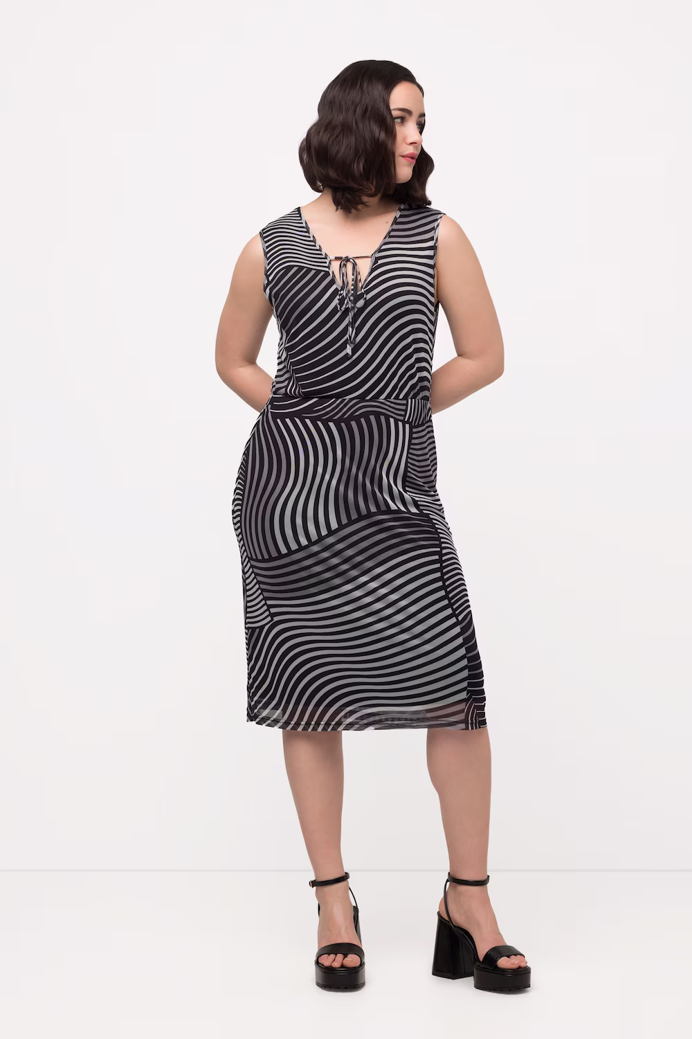 Bild von Grosse Grössen Mesh-Midikleid, Damen, schwarz, Größe: 50, Polyester, Ulla Popken
