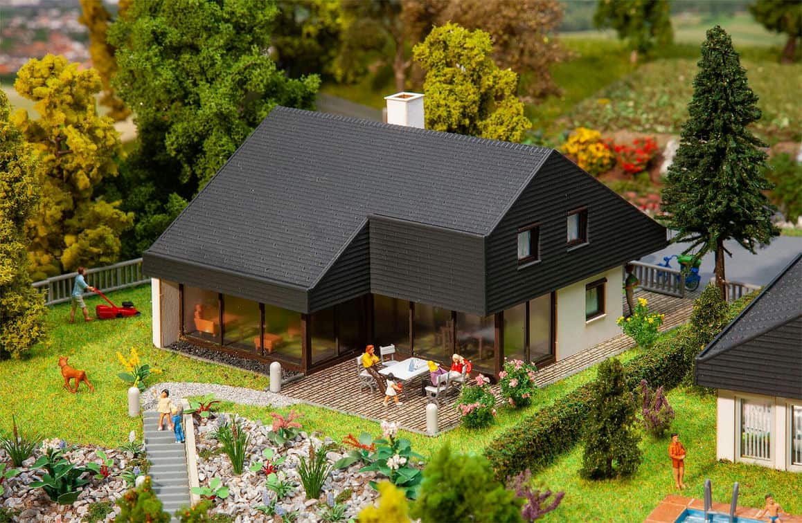 Bild von Faller Architektenhaus mit Plattendach H0 Architect's House 1:87 130643 Moba
