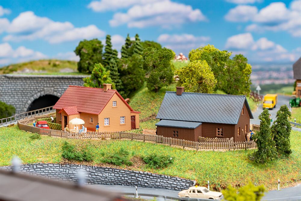 Bild von Faller Modelleisenbahn-Gebäude N 2 Dorfhäuser