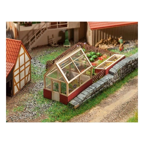 Bild von Faller FA180305 Gewächshaus Gärtner Modellbausatz