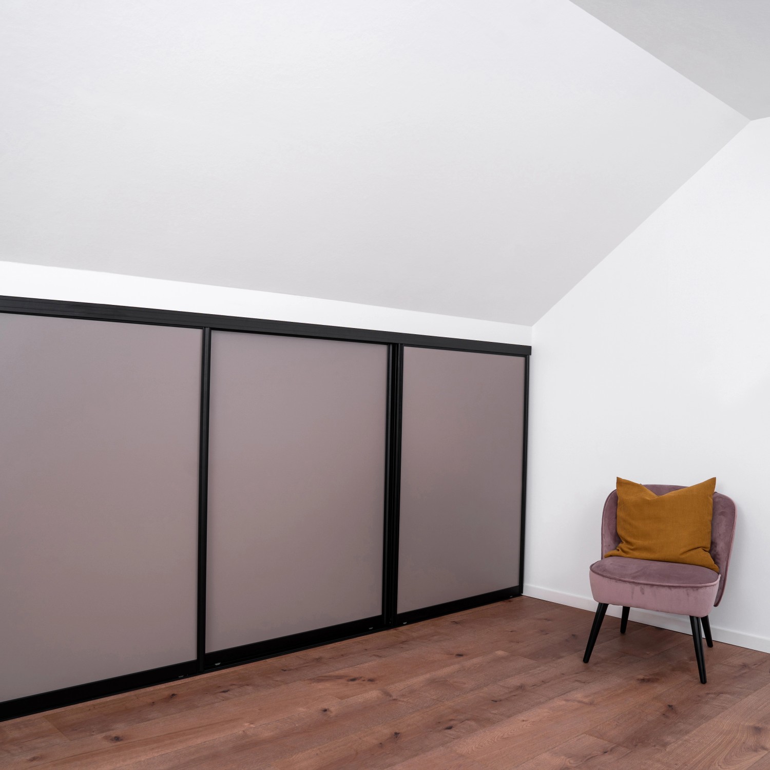 Bild von Kniestock-Baupaket Profil Schwarz Dekor Taupe 1022 mm x 1400 mm