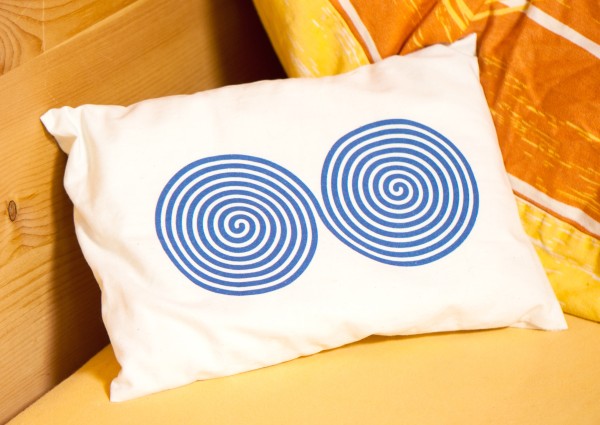 Bild von Zirbenkissen mit Überzug Doppelspirale