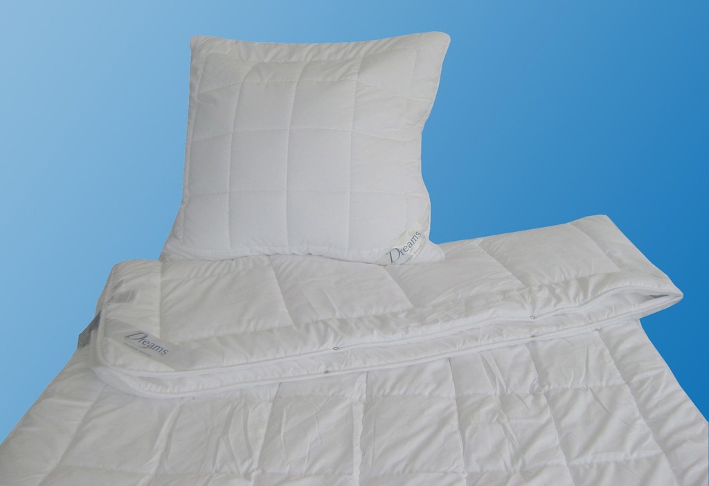 Bild von Dreams Microfaserbettdecke "Superflausch", 4-Jahreszeiten, (1 St.), Bezug und Füllung aus supersofter Microfaser