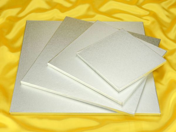 Bild von Cakeboard quadrat 20cm silber
