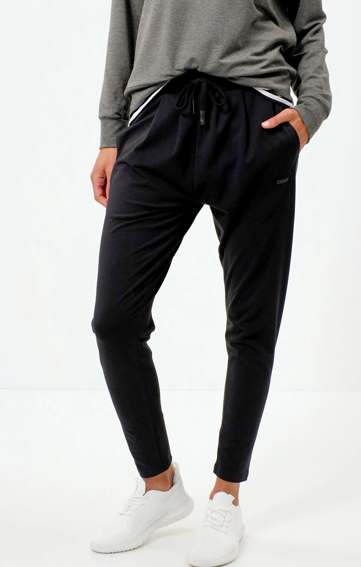 Bild von OGNX Keffiah Harem Pants. Frauen Yoga Hosen Keffiah Muster, schwarz Gr. XS-XL, 100% Bio Baumwolle. Nachhaltige Yoga Kleidung