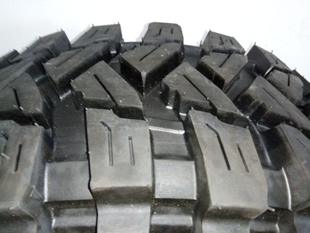 Bild von MV X-PLUS II 245/70 R16 111 T
