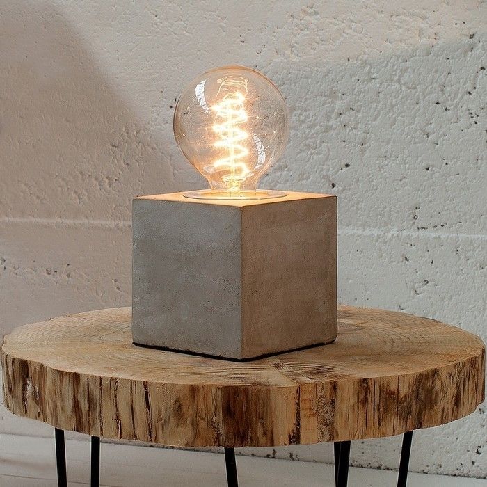 Bild von Tischlampe URBANO Grau aus einem Block Feinbeton 12cm H?he