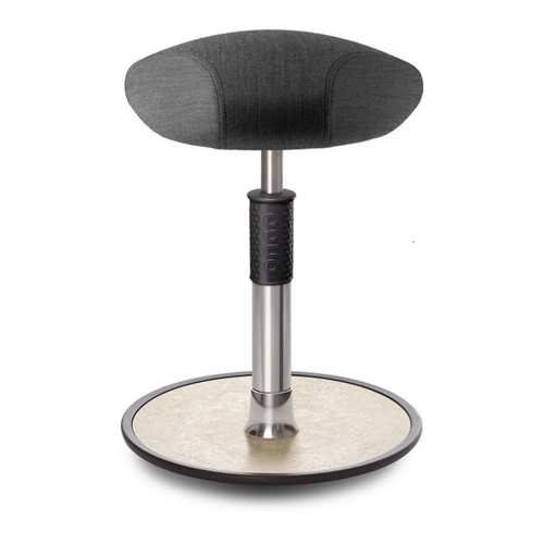 Bild von Ongo Sitz- Stehhocker Free Regular Triangel kvadrat Remix Salz&Pfeffer