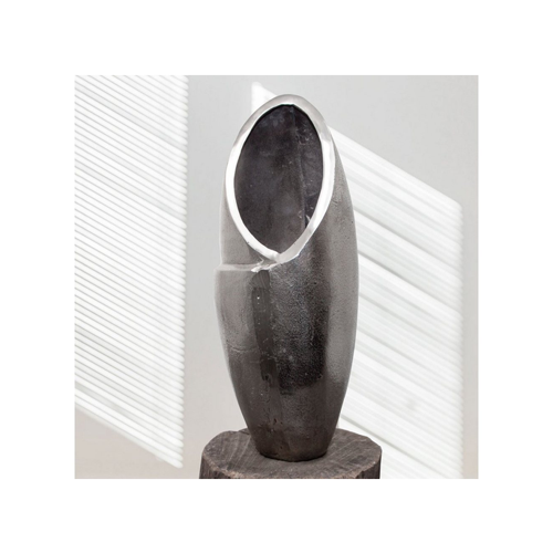 Bild von Elegante Aluminiumvase als Blickfang in jedem Raum
