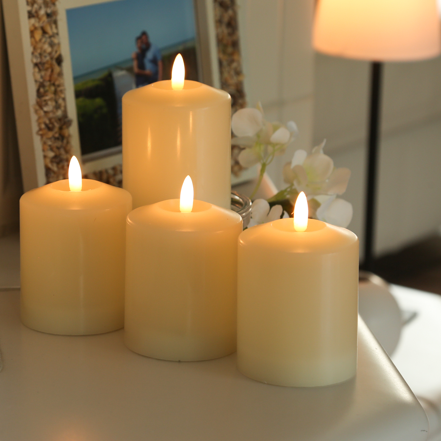 Bild von LED Kerzenset - Echtwachs - flackernde 3D Flamme - H: 11,5cm - Fern...