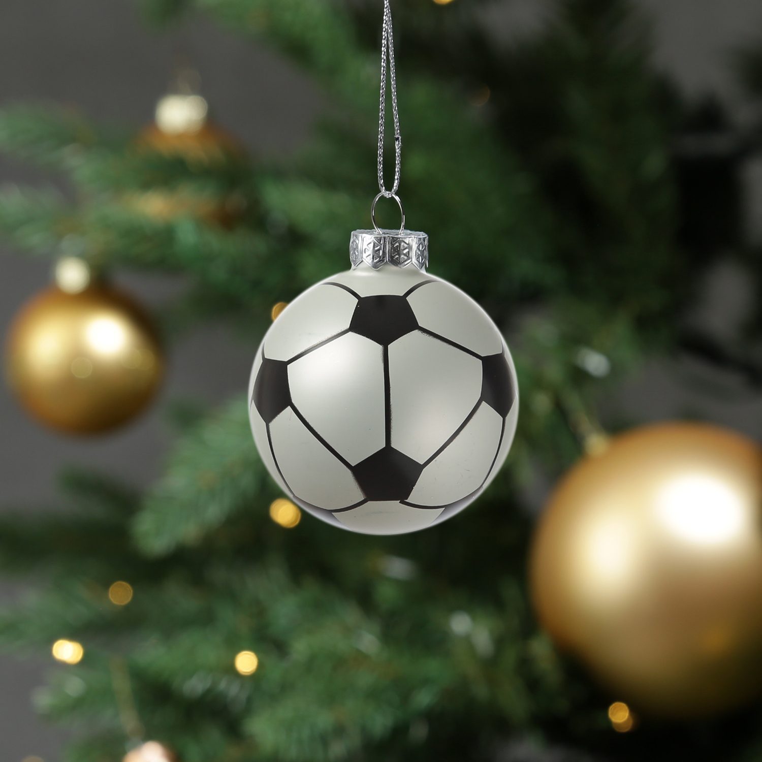 Bild von Weihnachtsbaumschmuck Fußball - Christbaumschmuck - Glas - D: 5,6cm - schwarz, weiß