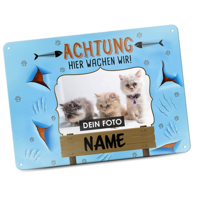 Bild von Katzenschild - Hier wachen wir - mit Name und Foto - DIN A4