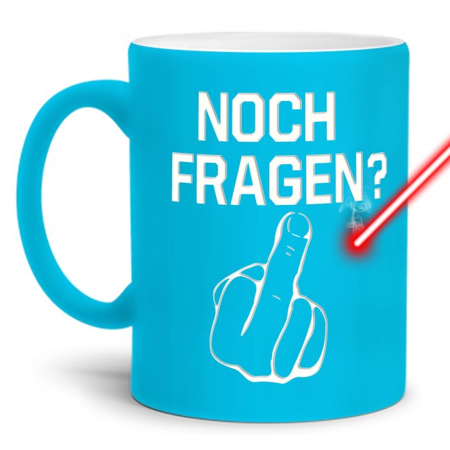 Bild von Tasse mit Gravur - Noch Fragen? - Mittelfinger - Hellblau