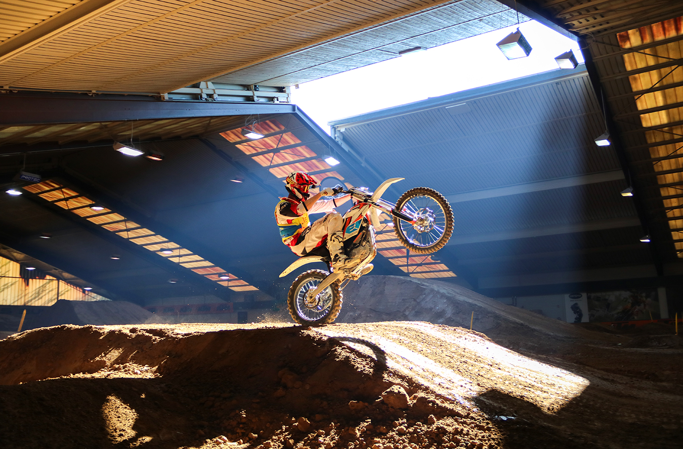 Bild von Indoor E-Motocross Rheinbreitbach